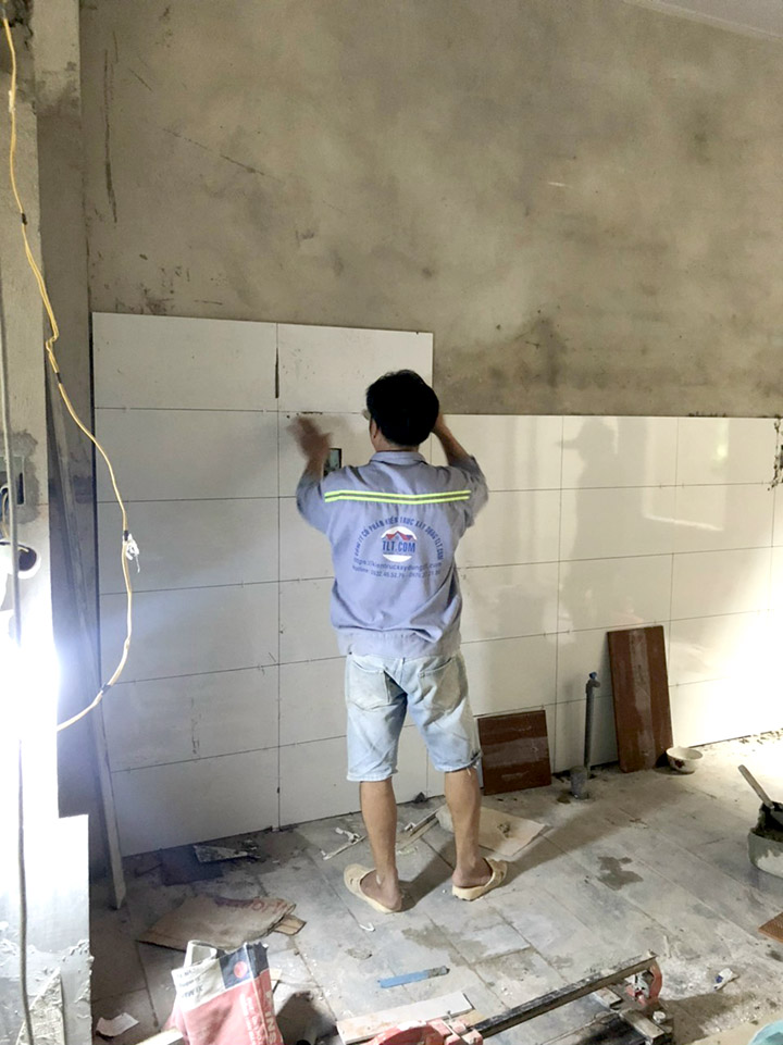 Ốp gạch tường nhà 
